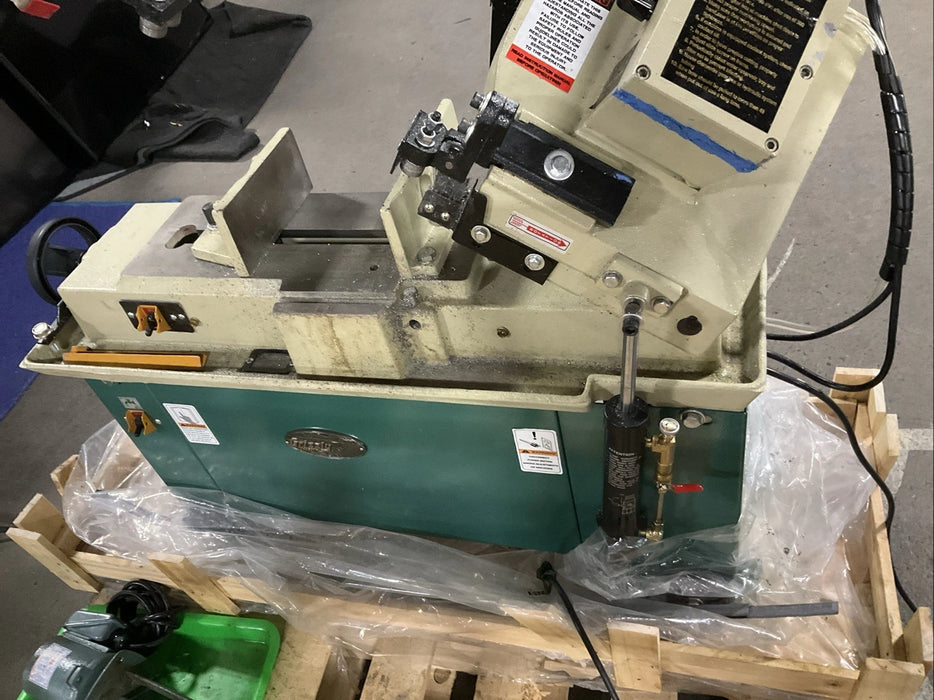 Grizzly Model G4030 6-1/2" X 9 1/2" Metal-Cutting Bandsaw w/ Coolant Pump