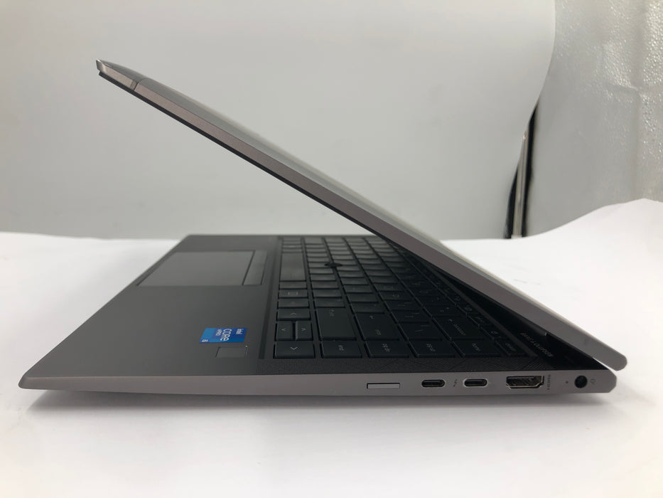 HP ZBook Firefly 14 G8 14" Core i5-1145G7 256GB 16GB B Win 11 Pro T500