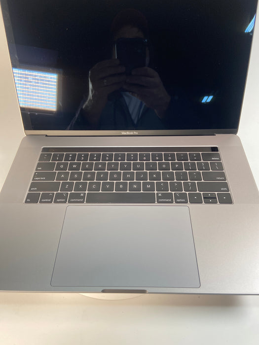 2018 Apple MacBook Pro A1990 (EMC 3215) 15.4" Intel Core i7-8850H 512GB SSD 16GB RAM macOS Sequoia