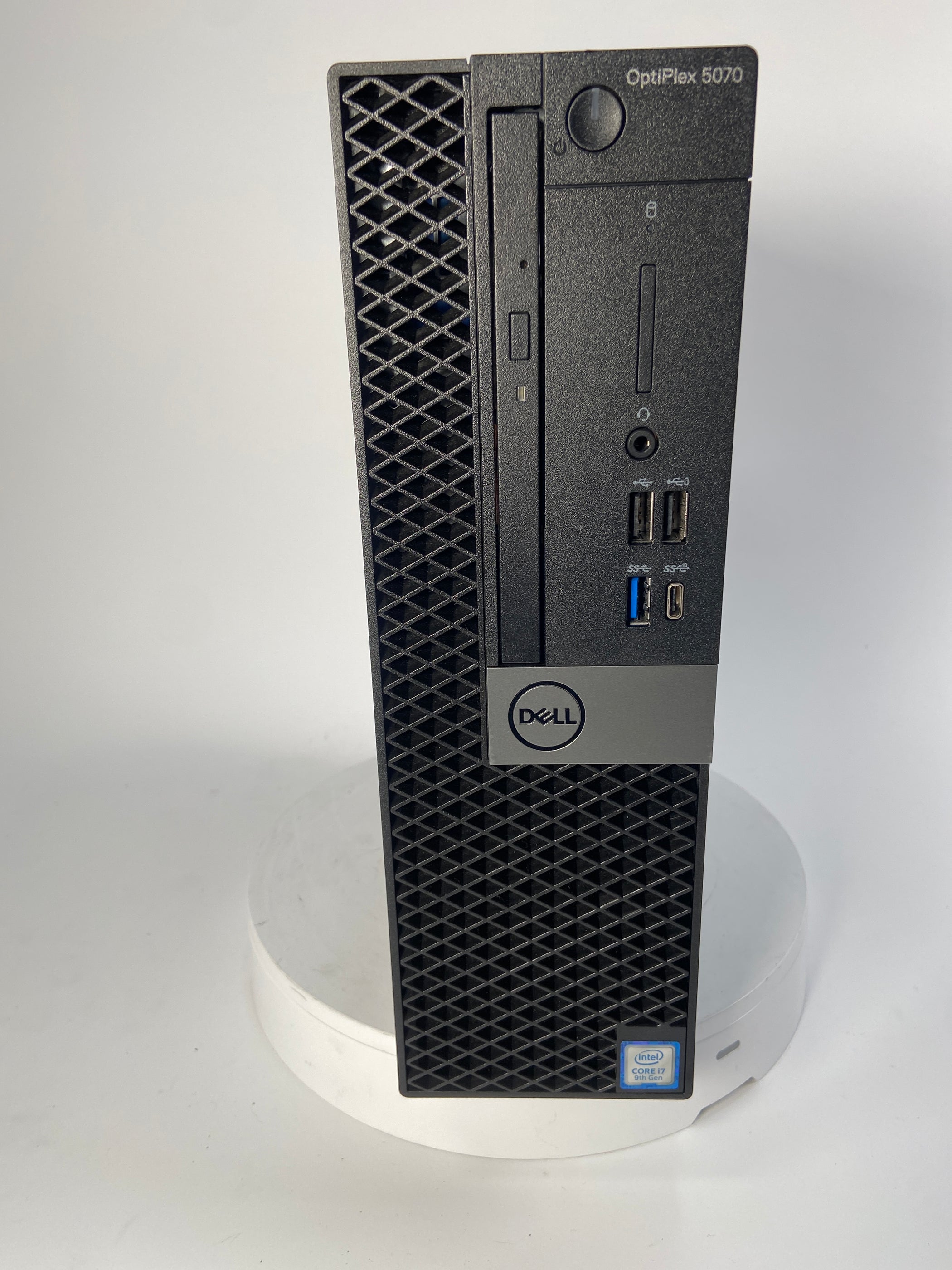 Dell Optiplex 5070 Intel Core i79700K (9th Gen CPU) 256 GB 16 GB — 3R