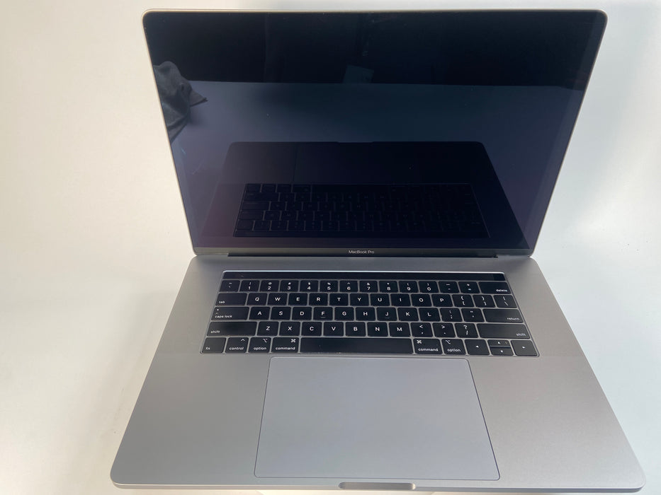 2018 Apple MacBook Pro A1990 (EMC 3215) 15.4" Intel Core i7-8850H 512GB SSD 16GB RAM macOS Sequoia