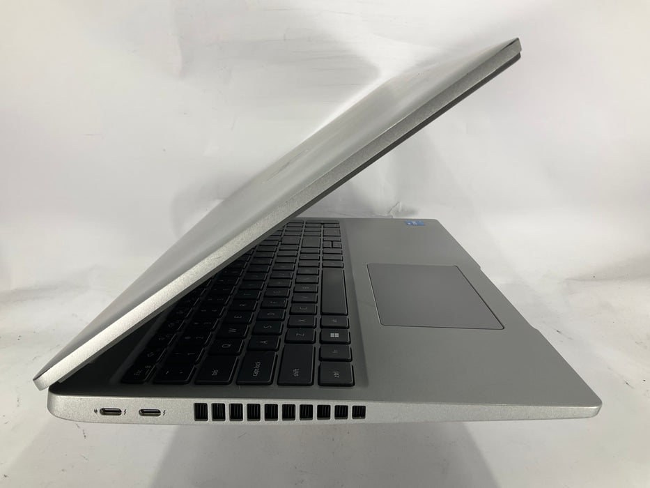 Dell Latitude 5530 15.6" Core i5-1235U 512GB 16GB B Win 11 Pro *READ*