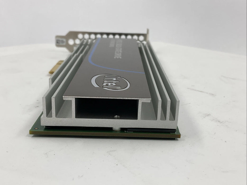 Intel DC P3600 1.6TB PCIe NVMe 3.0 x4 AIC SSD SSDPEDME016T4