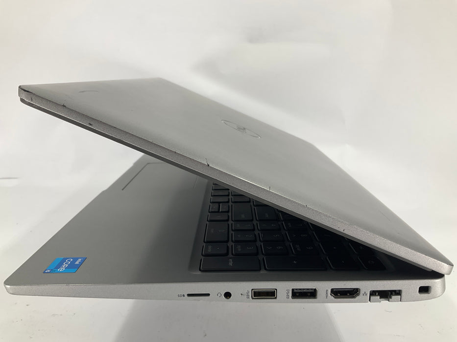 Dell Latitude 5520 15.6" Core i5-1135G7 256GB 16GB B Win 11 Pro *READ*
