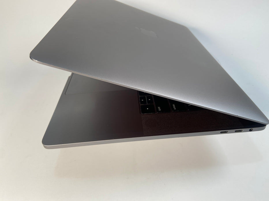 2019 Apple MacBook Pro A1990 (EMC 3359) 15.4" Intel Core i9-9880H 512GB flash 16GB RAM macOS Sequoia