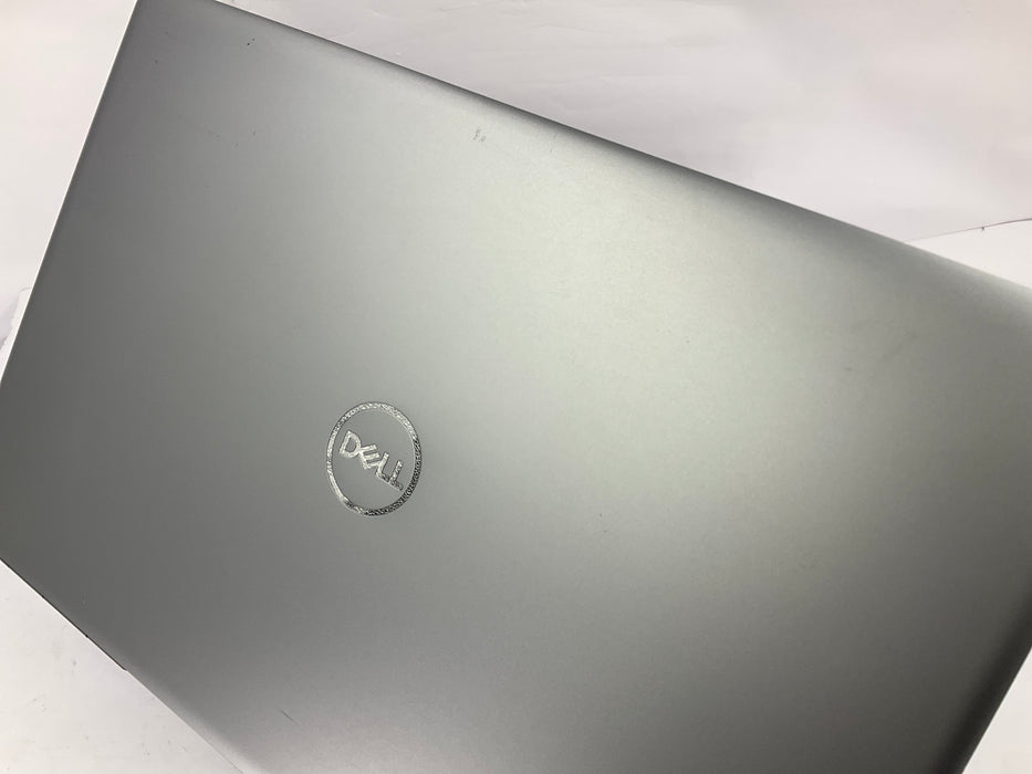 Dell Precision 7750 18" Xeon W-10885M 2TB 64GB Win 11 Pro RTX 4000