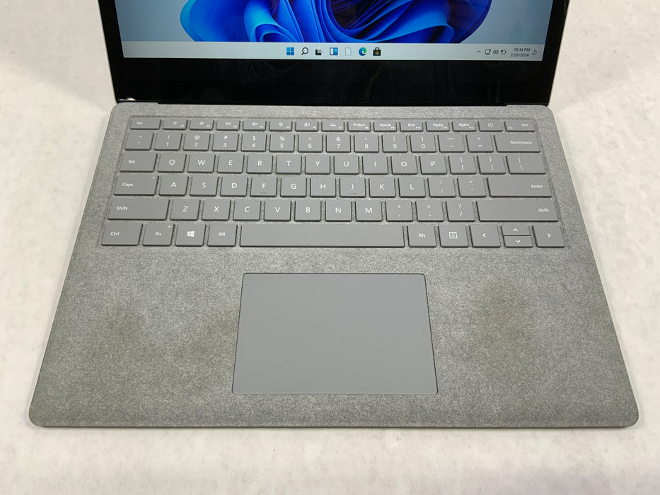 Microsoft Surface Laptop 2 (1769) 13.5" Intel Core i7-8650U 512GB SSD 16GB RAM A Win 11 Pro
