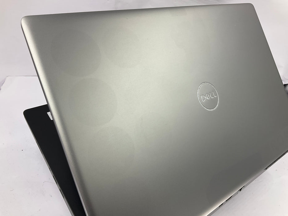 Dell Precision 7750 18" Core i9-10885H 512GB 32GB Win 11 Pro RTX 3000