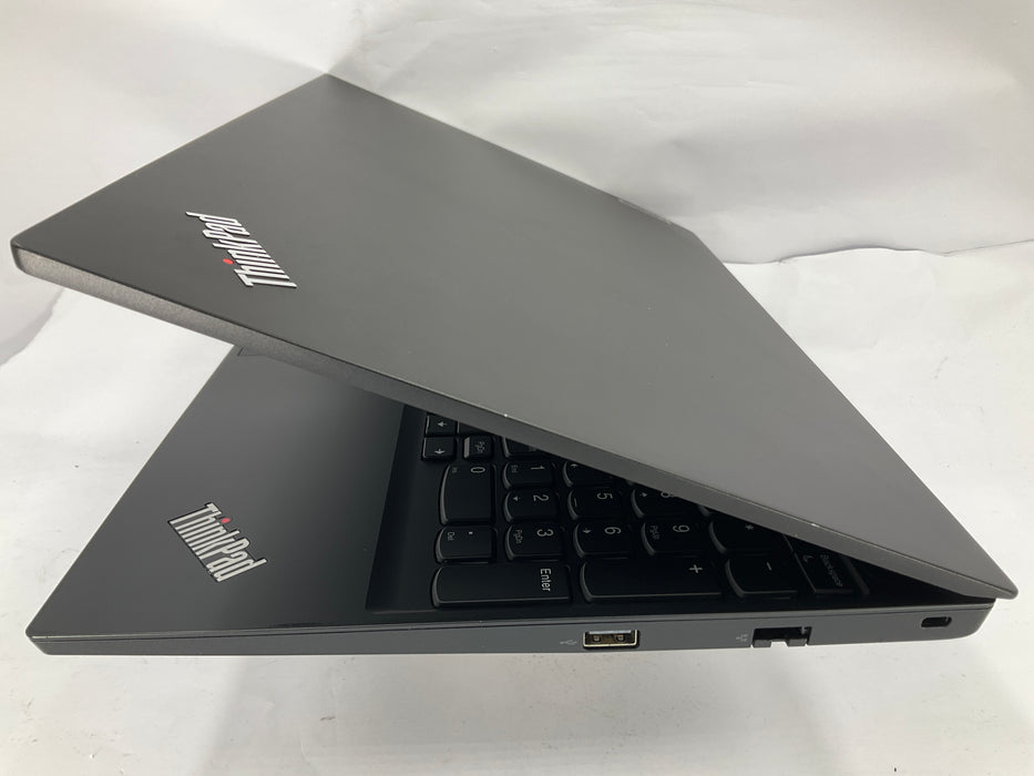 Lenovo ThinkPad E15 Gen 4 15.6" Core i5-1235U 256GB 24GB  B Win 11 Pro