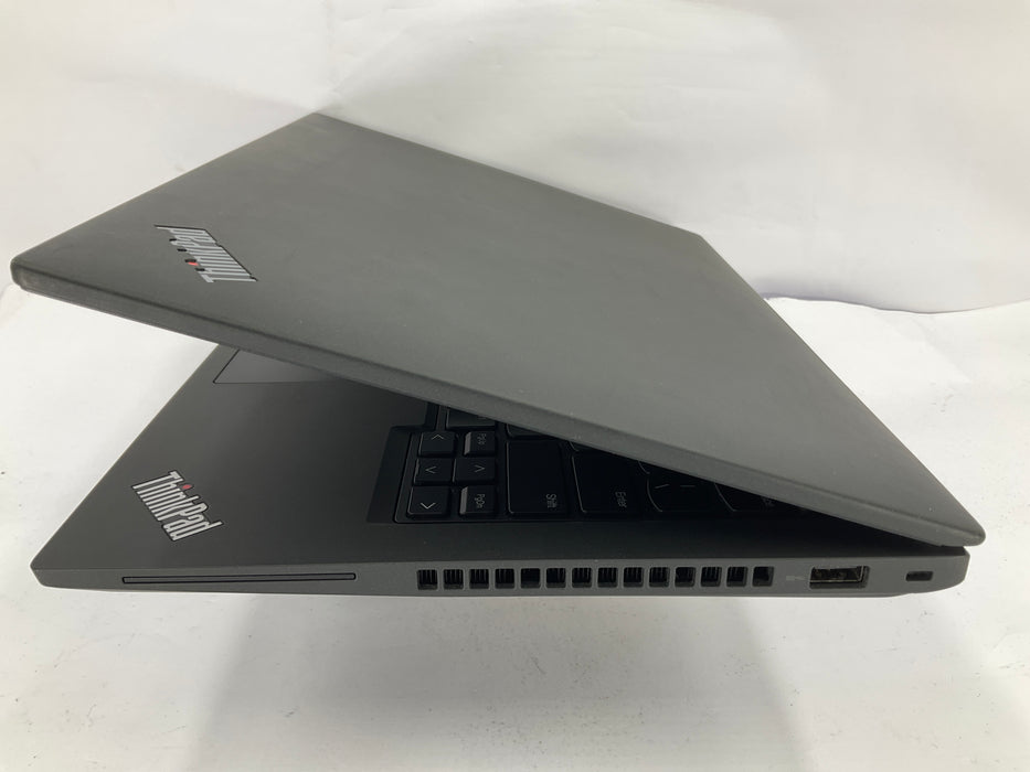Lenovo ThinkPad P14s Gen 3 14" AMD Ryzen 7 Pro 6850U 512GB 32GB B Win 11 Pro