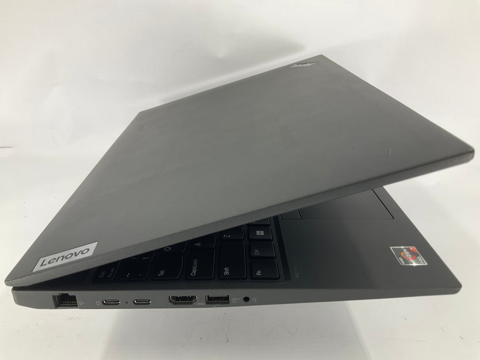 Lenovo ThinkPad P16s Gen 1 16" Ryzen Pro 6850U 1TB 32GB Win 11 Pro Radeon 690M