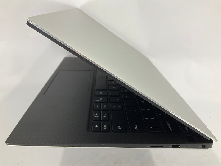 Dell XPS 13 9370 13" Core i7-8550U 256GB 8GB W11P *NEW BATTERY*