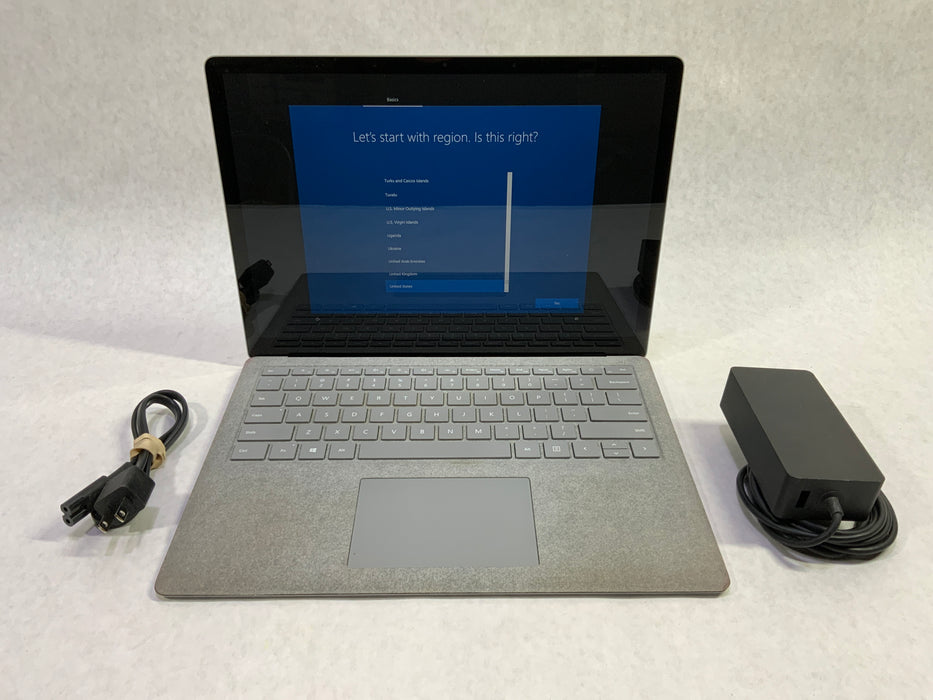 Microsoft Surface Laptop Core i5-7200U 256GB nvme  8GB