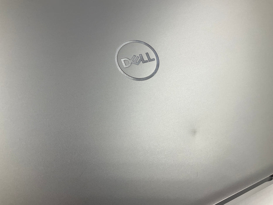 Dell Precision 7750 17.3" Core i7-10850H 256GB 16GB Win 11 Pro T1000