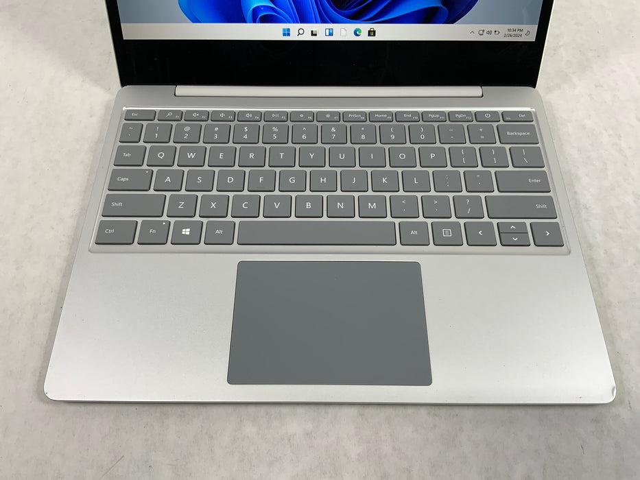 Microsoft Surface Laptop Go Intel Core i5-1035G1 63 GB GB — 3R