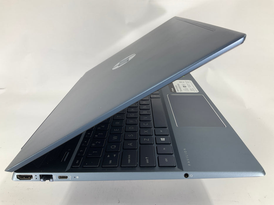 HP Pavilion 15-CS3073CL 15.6" Touch Core i7-1065G7 1TB 16GB Win 11 Pro MX250