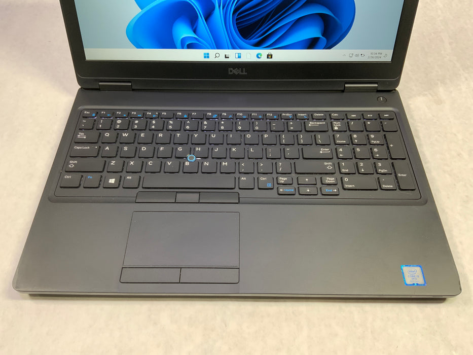 Dell Latitude 5590 15.6" Intel Core i5-8350U 256GB SSD 8GB RAM B Win 11 Pro