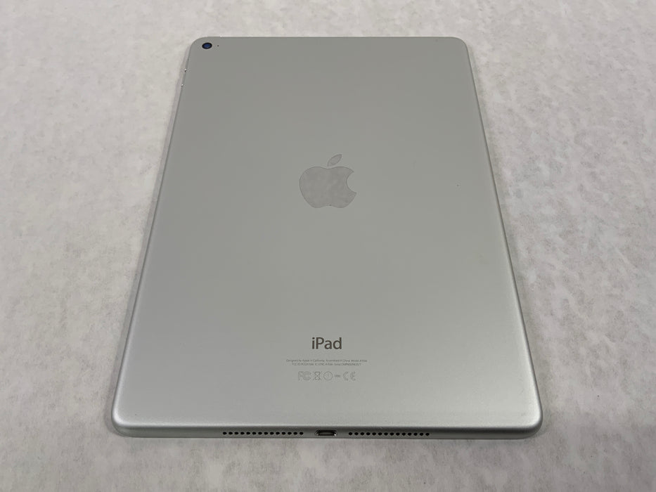 Apple iPad Air 2 9.7" 16GB (Wi-Fi Only) Silver A1566