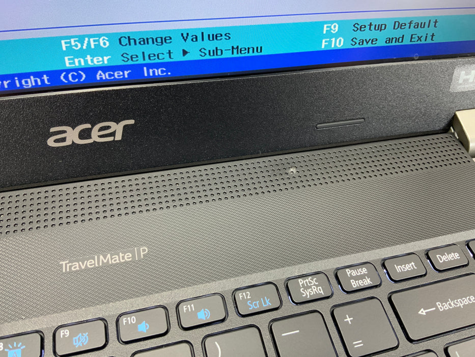 Acer TravelMate P2 15.6" Intel Core i5-1135G7 256GB SSD 8GB RAM Win 10 Pro