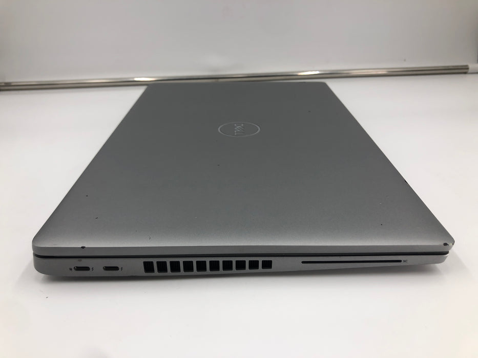 Dell Latitude 5520 15.6" Intel Core i7-1185G7 512GB SSD 16GB RAM Win 11 Pro Xe Graphics