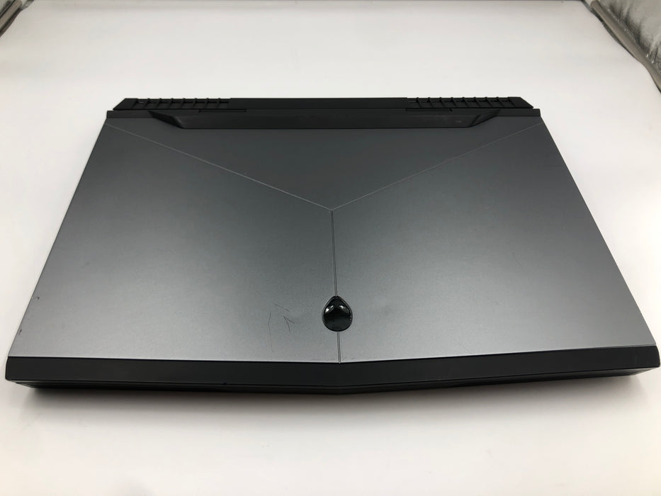 Dell Alienware 17 R4 17.3" Intel Core i7-7820HK 1TB SSD 32GB RAM Win 10 Pro GTX 1080