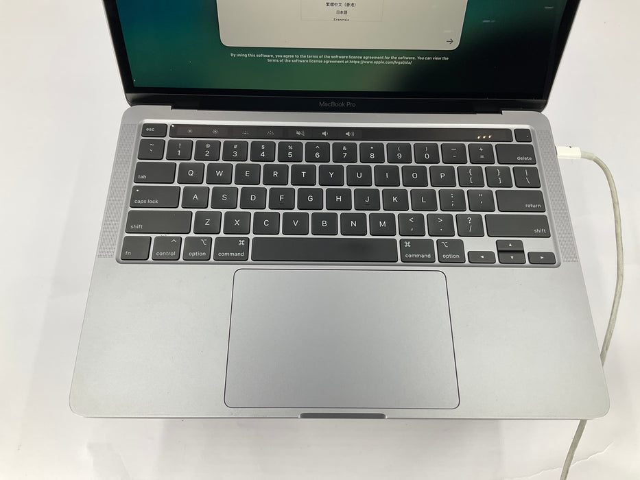 2020 Apple MacBook Pro T2 Core i7-1068NG7 CPU @ 2.30GHz 1TB 16GB A Tahoe