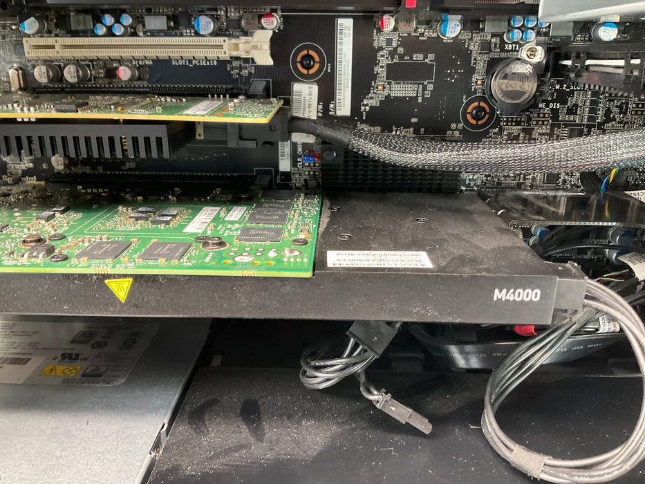 Lenovo ThinkStation P720 Dual Xeon Gold 6134 250GB 32GB Win 11 Pro M4000