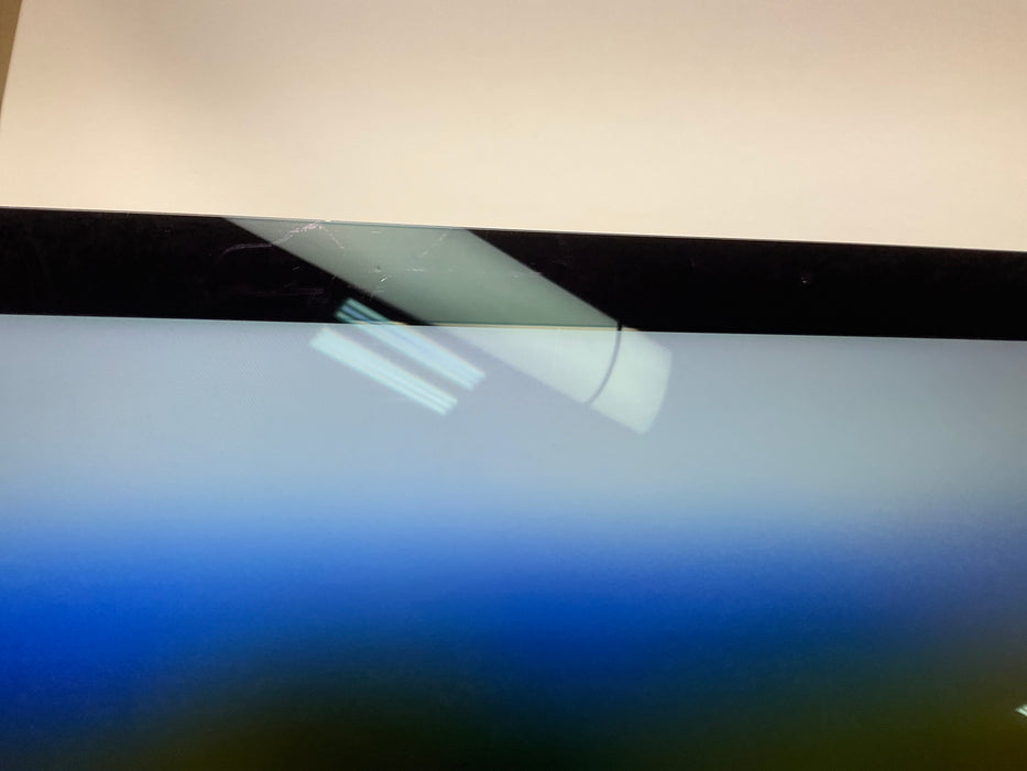 2017 (Late) Apple iMac Pro 27" 5K Xeon W-2150B 4TB 128GB Sequoia