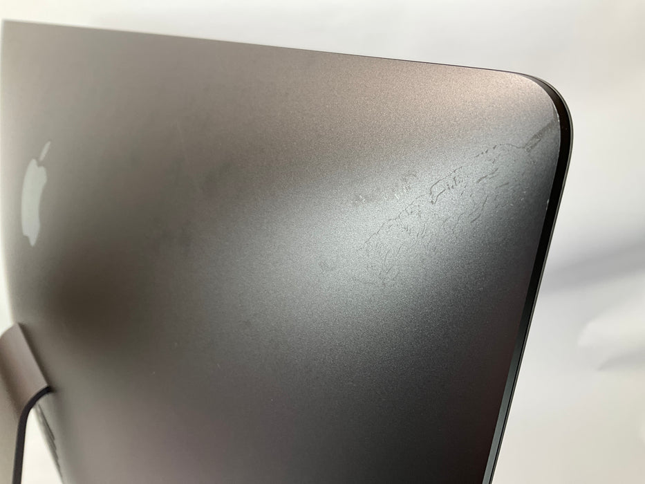 2017 (Late) Apple iMac Pro 27" 5K Xeon W-2150B 4TB 128GB Sequoia