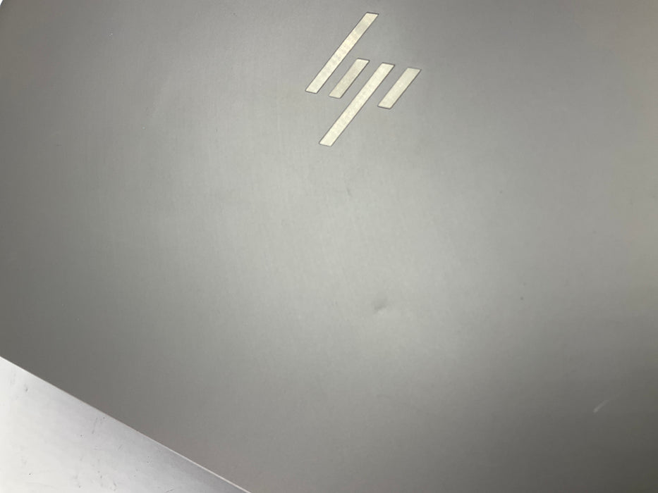 HP ZBook 15 G5 15.6" Core i7-8850H 256GB 32GB B Win 11 Pro P1000