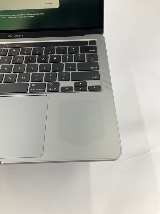 2020 Apple MacBook Pro Core i7-1068NG7 CPU @ 2.30GHz 1TB 16GB  A Tahoe