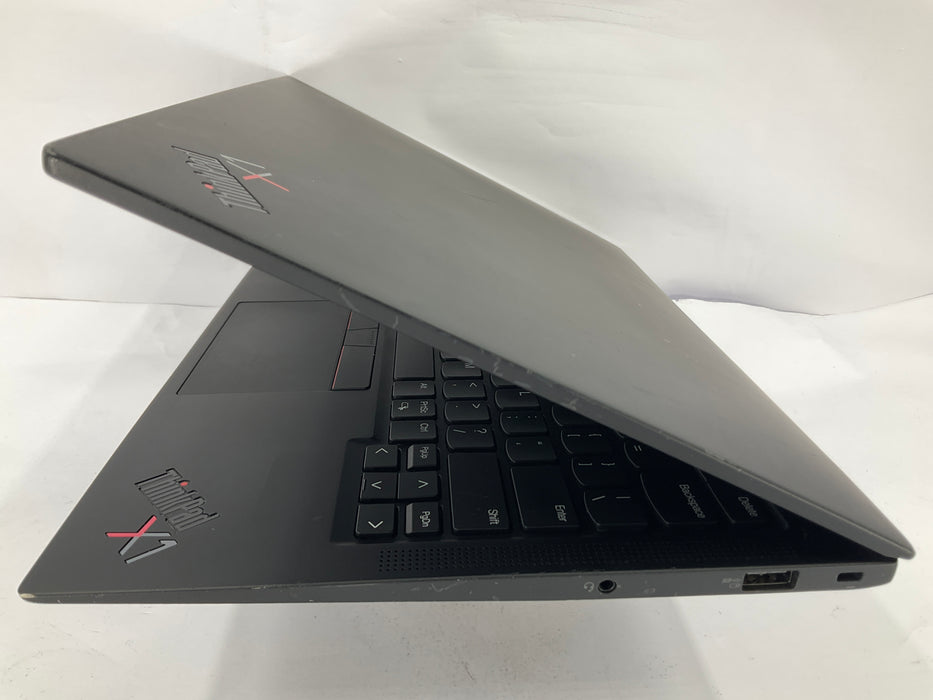 Lenovo ThinkPad X1 Carbon 10th Gen 14" Core i7-1270P 1TB 16GB B Win 11 Pro
