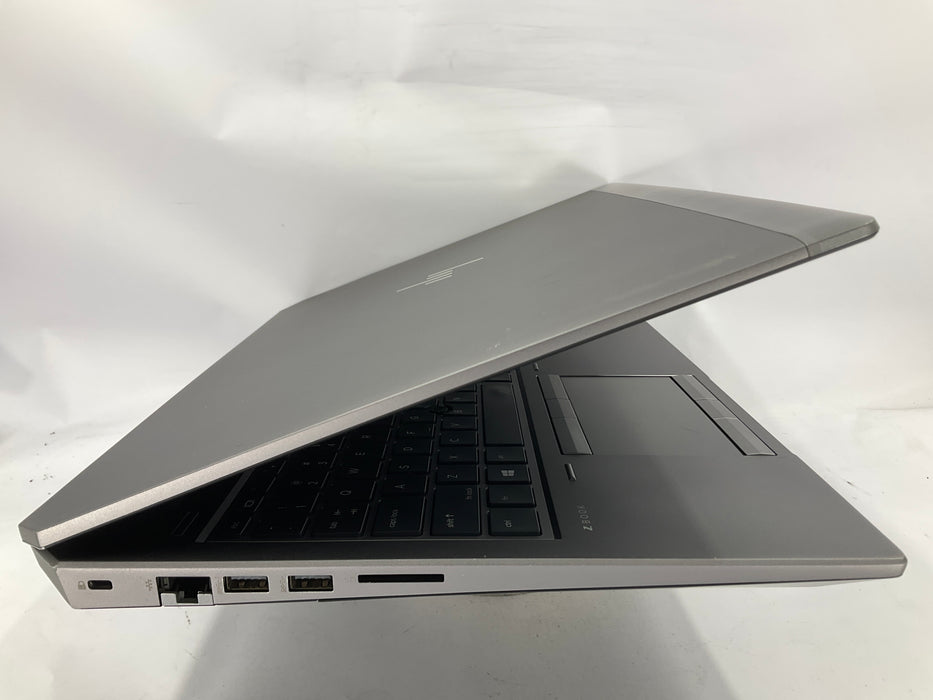 HP ZBook 15 G5 15.6" Core i7-8850H 256GB 32GB Win 11 Pro P1000