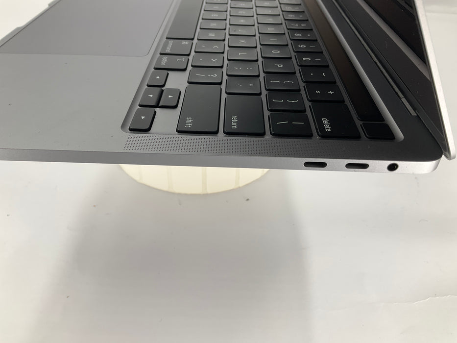 2020 Apple MacBook Pro Core i7-1068NG7 CPU @ 2.30GHz 1TB nvme 16GB  B Tahoe