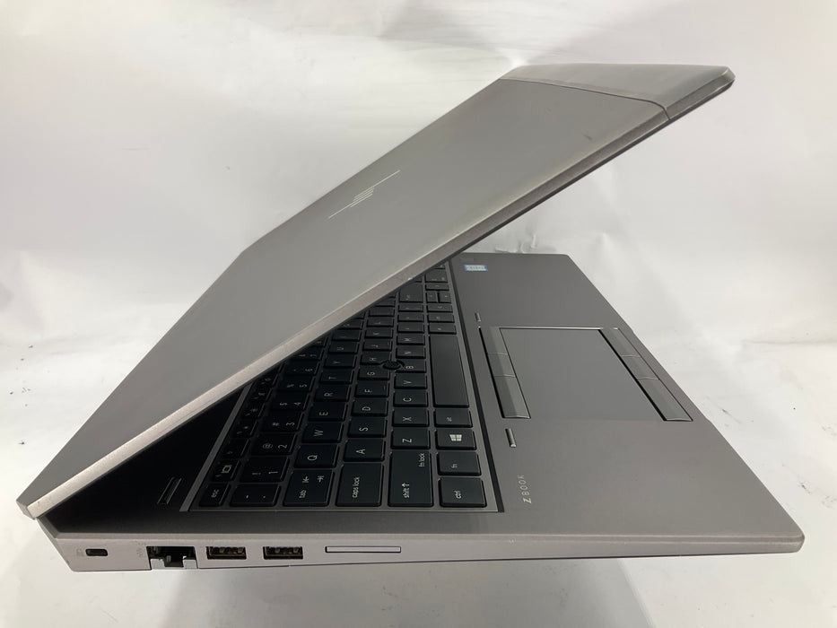 HP ZBook 15 G5 15.6" Core i7-8850H 256GB 32GB Win 11 Pro P1000