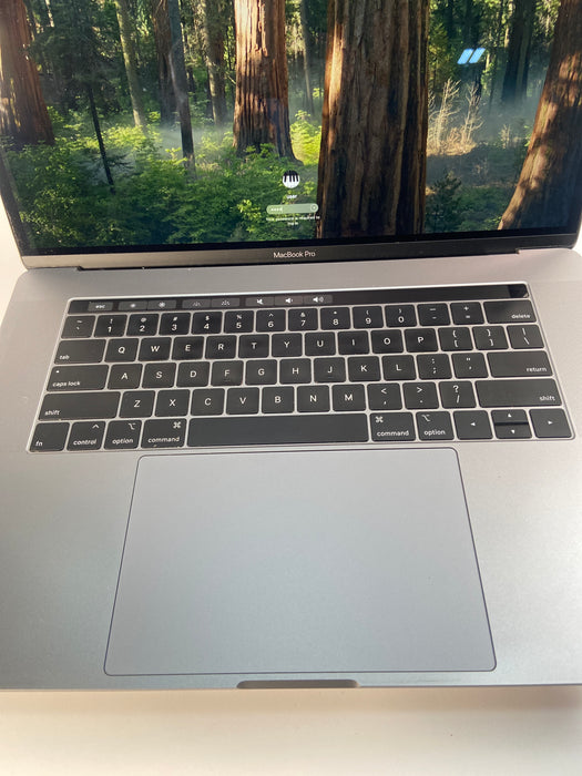 2018 Apple MacBook Pro A1990 (EMC 3215) 15.4" Intel Core i7-8850H 512GB flash 16GB RAM macOS Sequoia