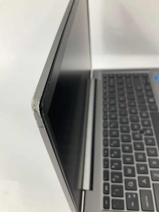 HP ZBook Firefly 14 G8 14" Core i5-1145G7 256GB 16GB B Win 11 Pro T500