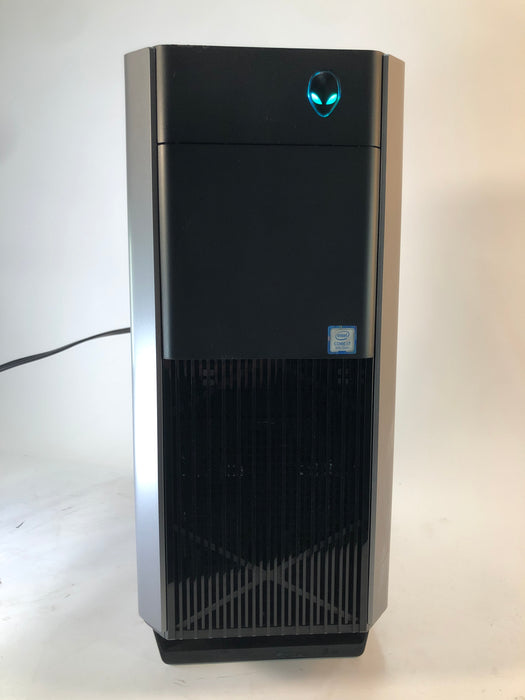 Dell Alienware Aurora R8 Gaming Desktop Intel Core i7-9700K 1TB SSD 32GB RAM Win 11 Pro RTX 2070