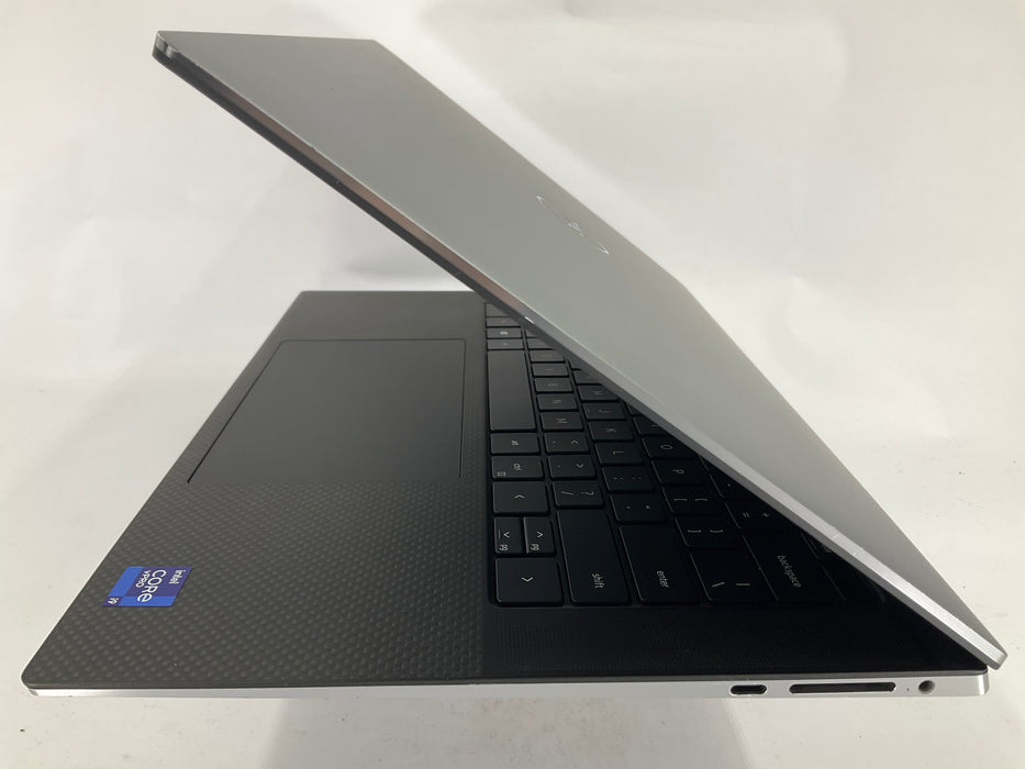 Dell Precision 5550 15.6" Core i9-11950H 256GB 16GB Win 11 Pro A2000