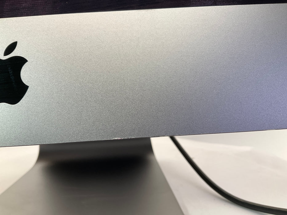 2017 (Late) Apple iMac Pro 27" 5K Xeon W-2140B 2TB 32GB Sequoia