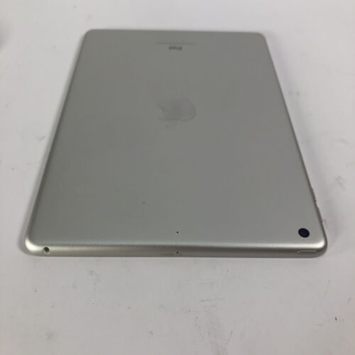 2018 Apple iPad 6th Gen. 9.7" 32GB (Wi-Fi Only) A1893 Silver