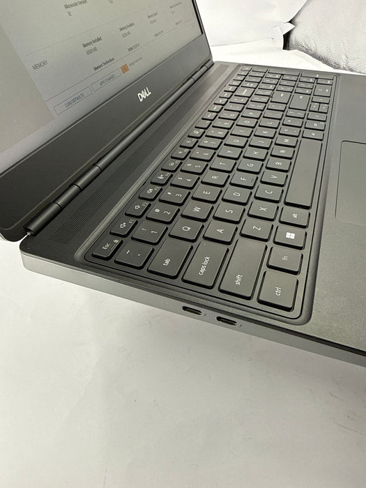 Dell Precision 7560 15.6" Core i9-11950H 256GB 64GB T1200