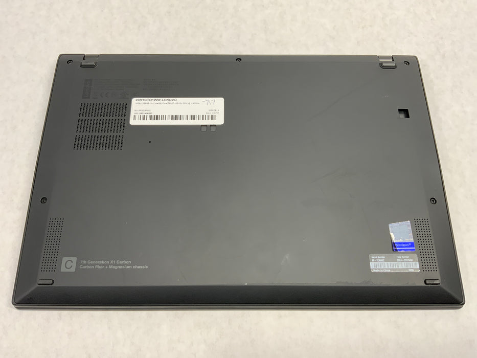 Lenovo ThinkPad X1 Carbon 7th Gen Core i7-10510U 256GB SSD Win 10