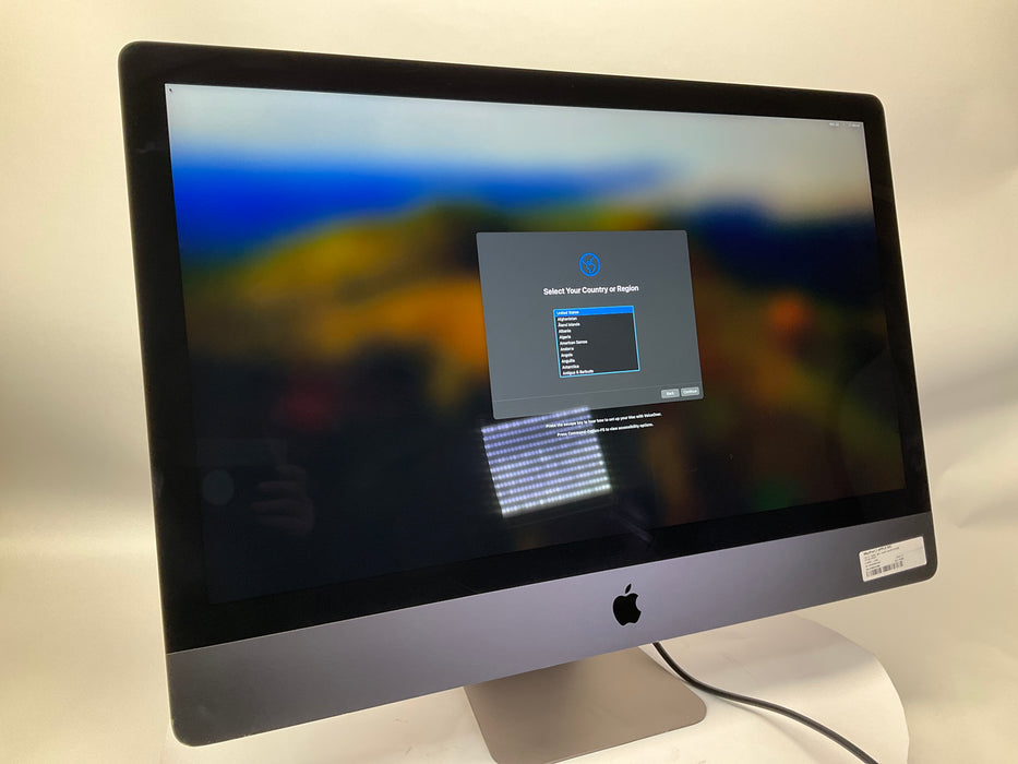 2017 (Late) Apple iMac Pro 27" 5K Xeon W-2150B 4TB 128GB Sequoia