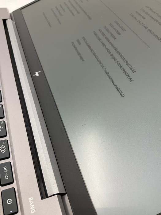 HP ZBook Firefly G8 14" Core i7-1185G7 256GB 16GB B Win 11 Pro *READ*