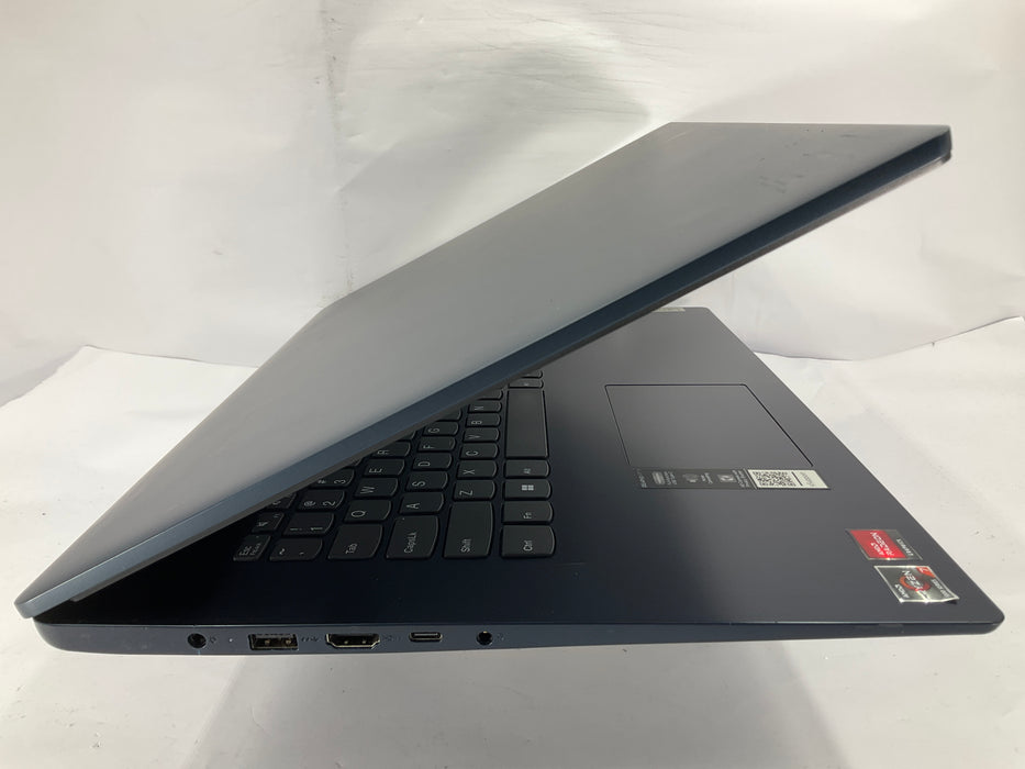 Lenovo IdeaPad 3 17ABA7 18" AMD Ryzen 7 5825U 256GB 16GB B Win 11 Pro